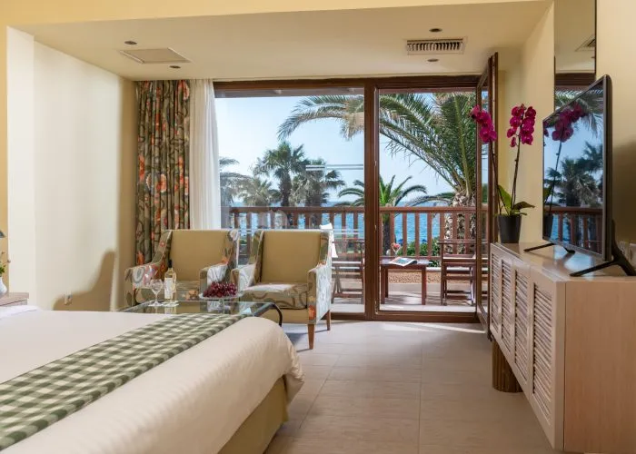 Chambre Familiale Classique Front de Mer 1