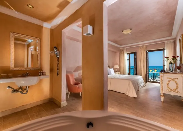 Villa Mythica en Front de Mer avec Deux Piscines 7
