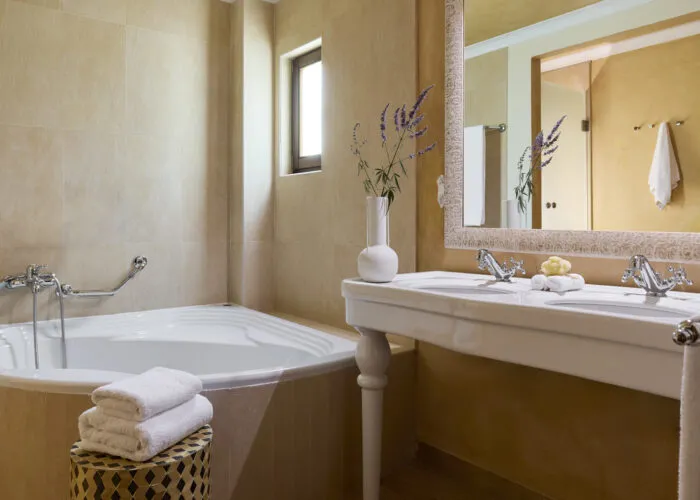 Suite Bungalow Mythica Front de Mer 2