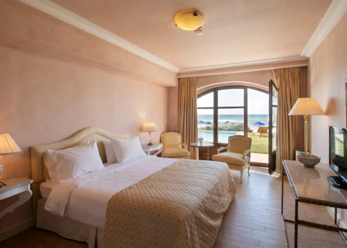 Suite Bungalow Mythica avec Piscine Privée Front de Mer 1